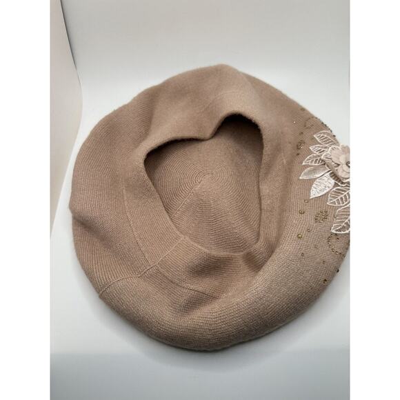 Chic French Beret Beige Rhinestone Embroidered Soft Feminine - Picture 4 of 9